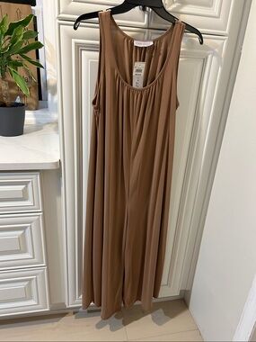 Sleeveless Maxi Dress in Warm Brown by